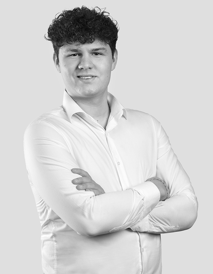 uber-uns-team_MIHAILO-LAKETIC